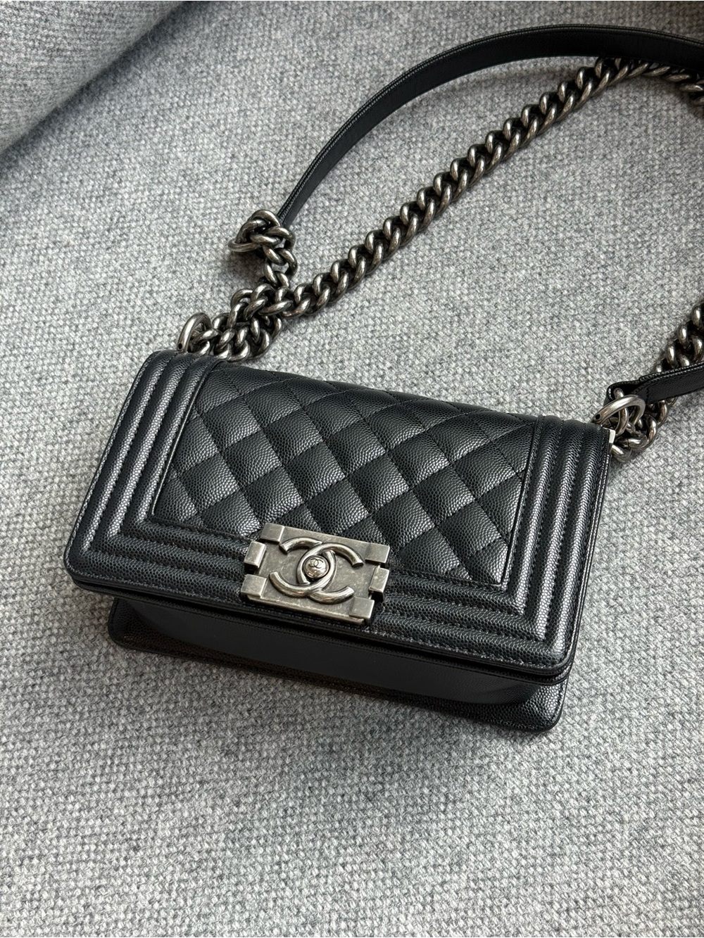 Chanel Black Quilted Leather Boy Flap Shoulder Bag Small
